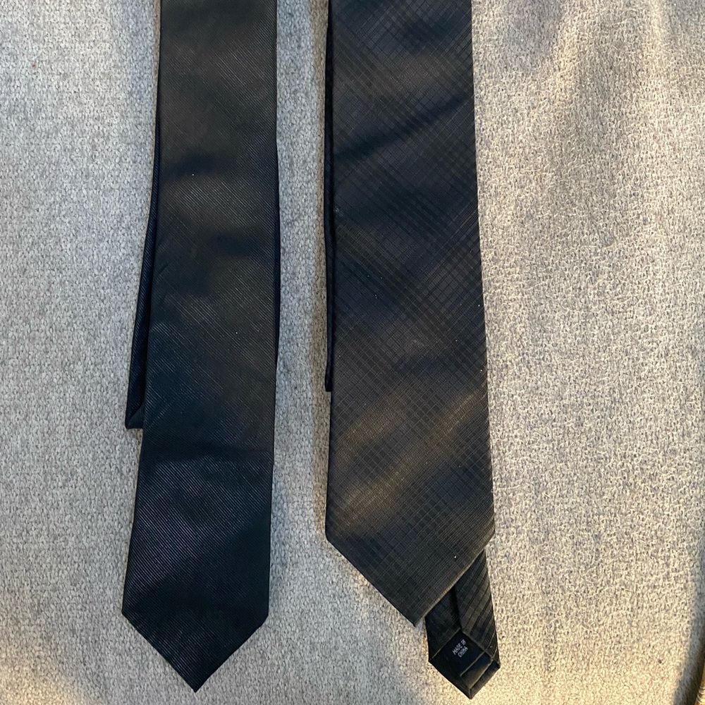 Black polyester Van Heusen ties
